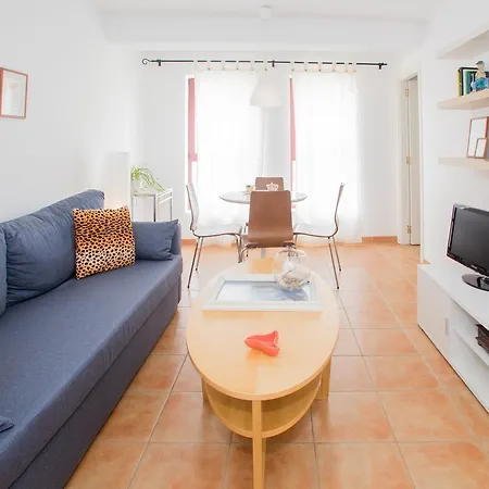 Center, By Comfortable Luxury